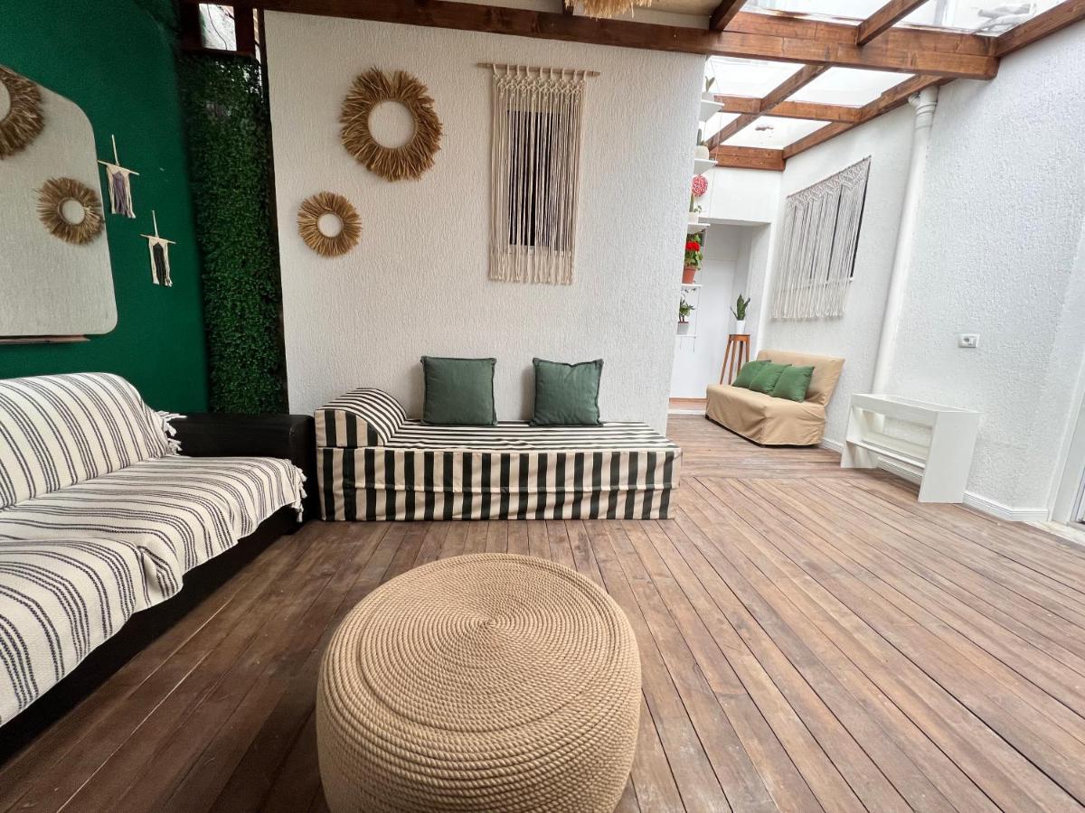 Trip'N'Hostel Chill Zone Тирана Екстериор снимка