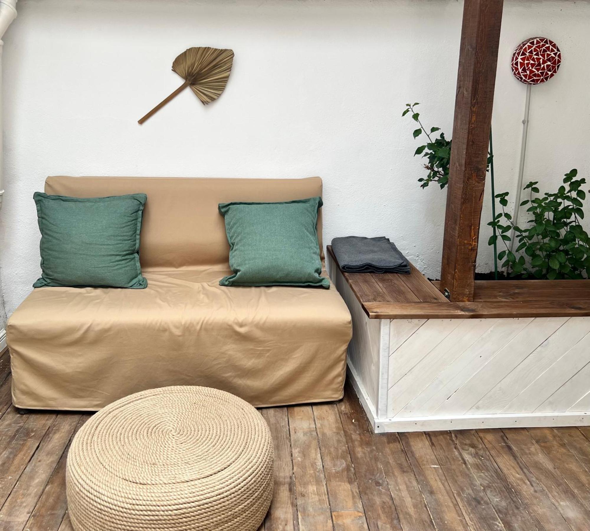 Trip'N'Hostel Chill Zone Тирана Екстериор снимка