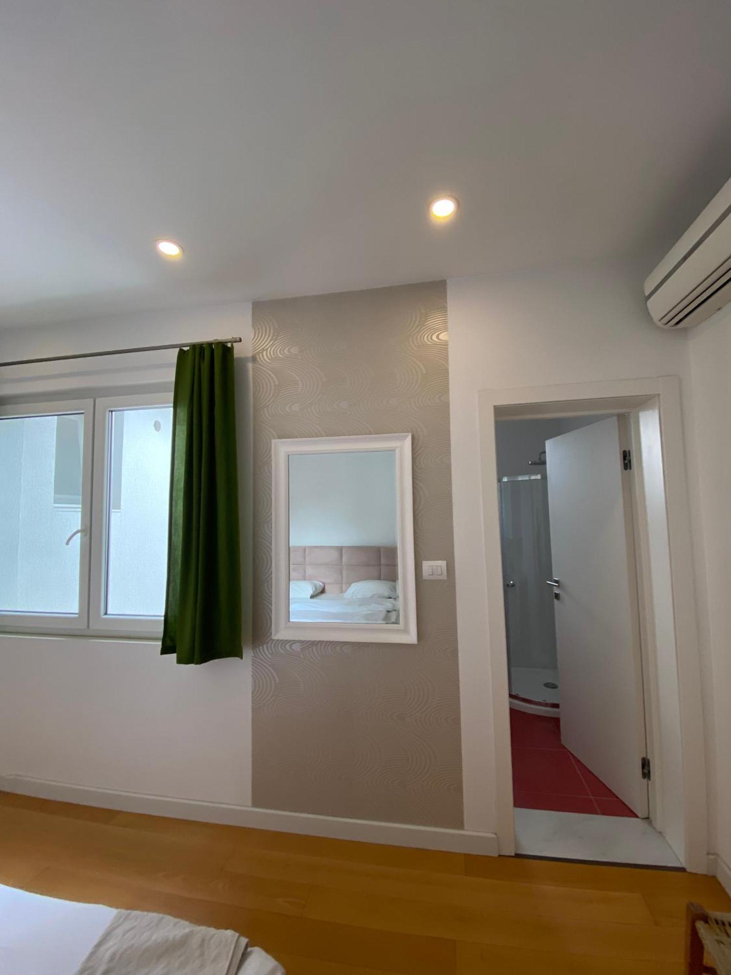 Trip'N'Hostel Chill Zone Тирана Екстериор снимка