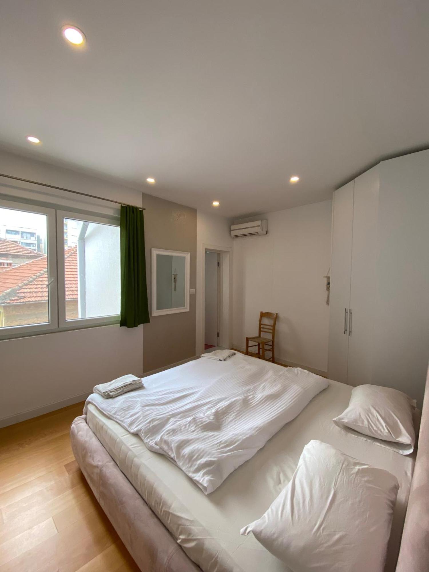 Trip'N'Hostel Chill Zone Тирана Екстериор снимка
