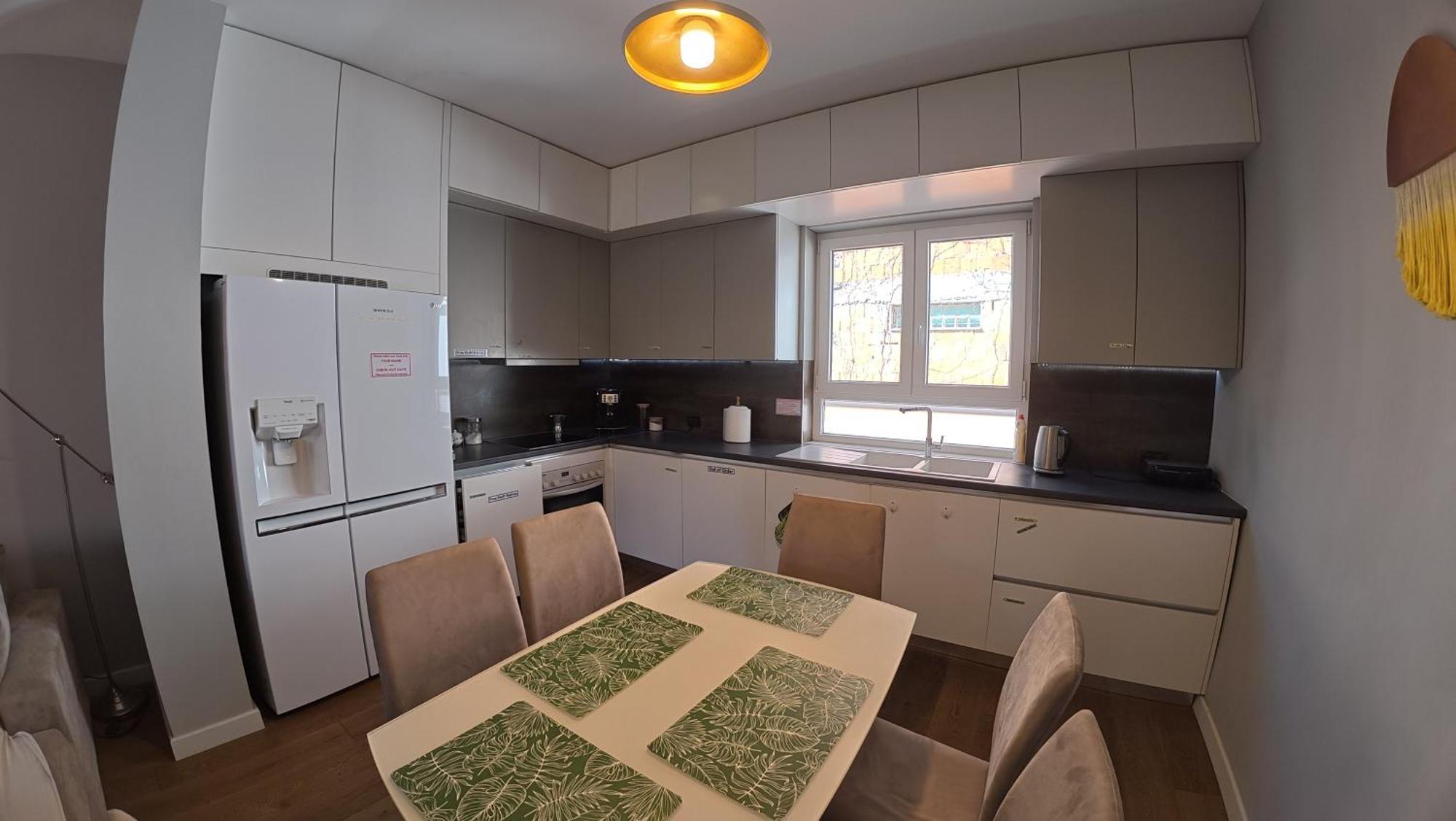 Trip'N'Hostel Chill Zone Тирана Екстериор снимка