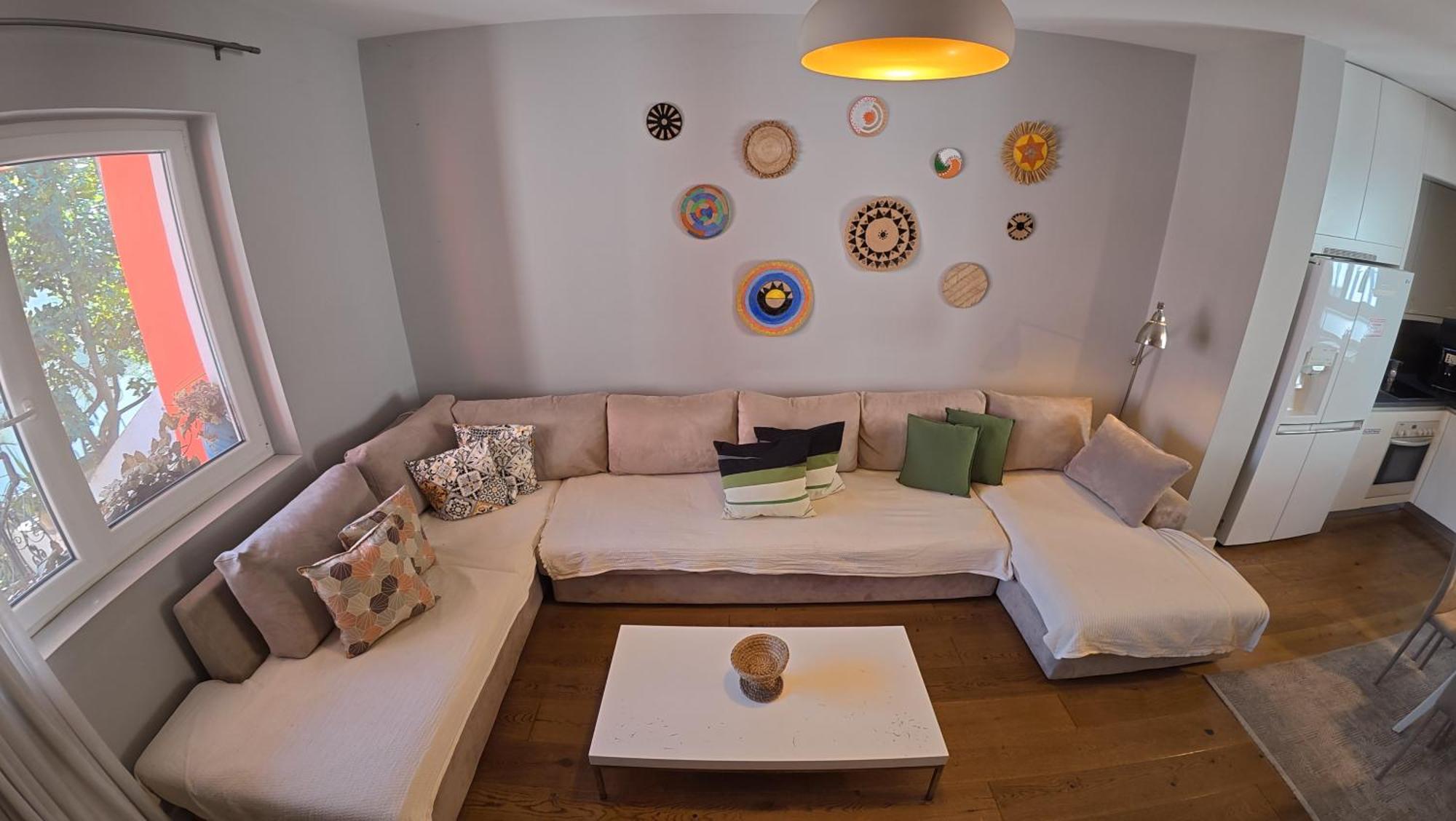 Trip'N'Hostel Chill Zone Тирана Екстериор снимка